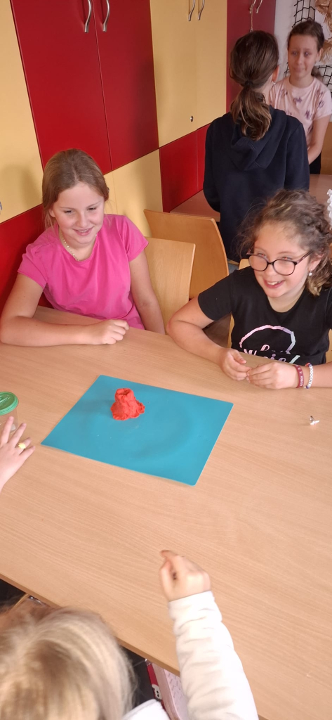 WhatsApp Image 2025-11-06 at 13.18.41 9.jpeg